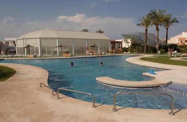 Urbanizacion Naturista Bahia De Бера Екстер'єр фото